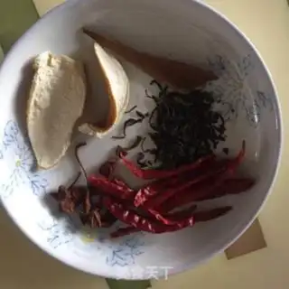 Make Five spicy tea eggs step 2