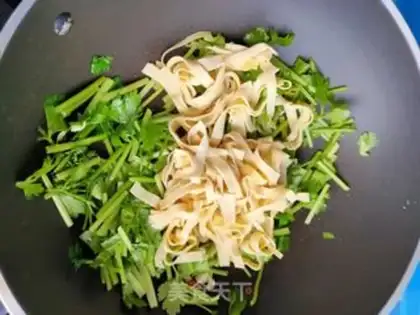 Make Celery with soybeans step 6