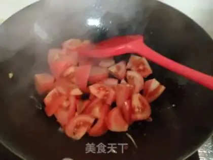 Make Tomato fried eggs step 3
