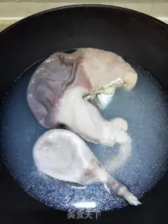 Make Pork belly potion, Lotus soup step 0