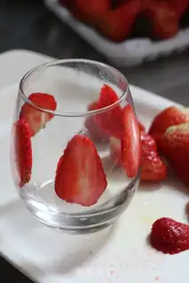 Make Strawberry yogurt step 2