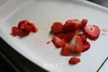 Make Strawberry yogurt step 3