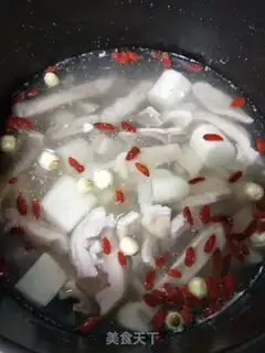 Make Pork belly potion, Lotus soup step 5
