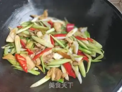 Make Five flowers with garlic step 10