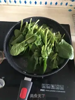 Make Spinach fried eggs step 0
