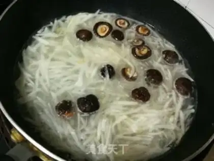 Make Three noodles step 4