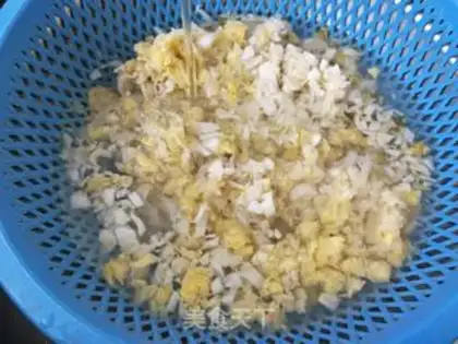 Make Sour sauce pie step 4
