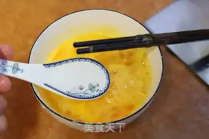 Make Scrambled eggs step 3