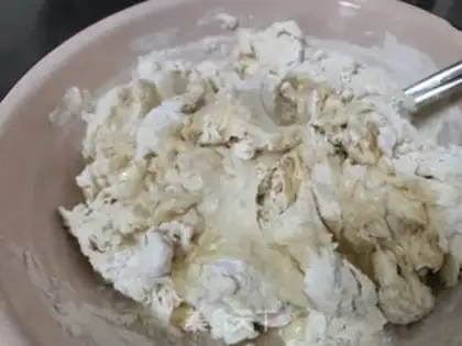 Make Shrimp skin fan pie step 1