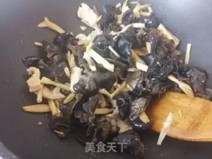 Make Traditional mushu meat step 8