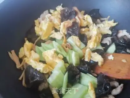 Make Traditional mushu meat step 9