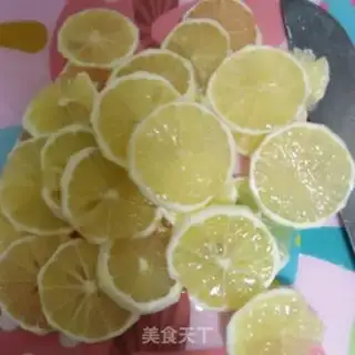 Make Bronze lemon honey water step 3
