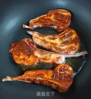 Make Chinese spicy lamb chops step 2