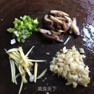 Make The chicken legs with the rice step 1