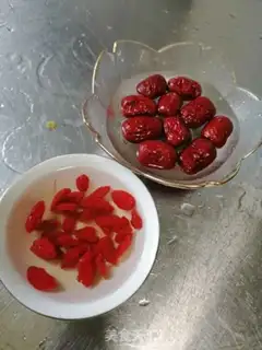 Make Quick, silver, edible step 3