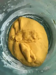 Make Pumpkin buns step 1