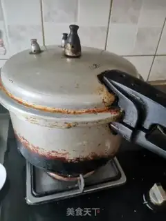Make Quick, silver, edible step 6