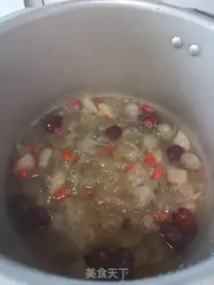 Make Quick, silver, edible step 7