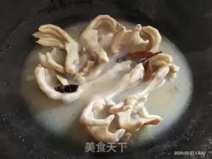 Make Pepper duck claws step 3