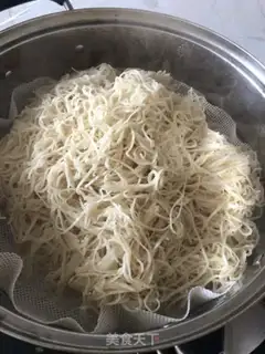 Make Garlic noodles step 0