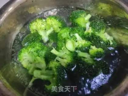 Make Garlic blue flowers step 0