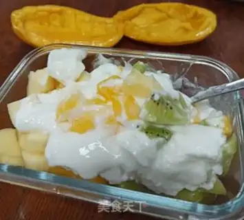 Make Yogurt and fruit step 5