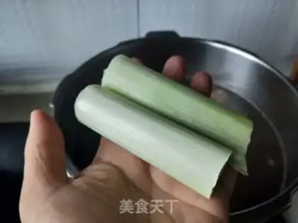 Make Five fragrances step 7