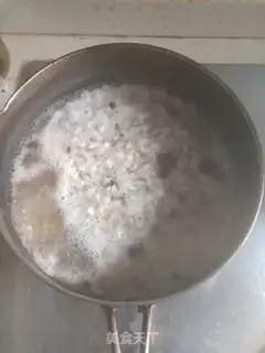 Make Red-tree mushroom congee step 2