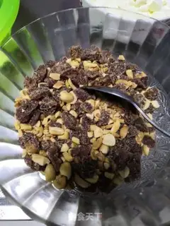 Make Coco-cococo-cocoo-cow-rolling sugar step 2