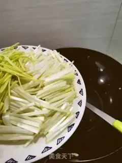 Make Garlic fried eggs step 3