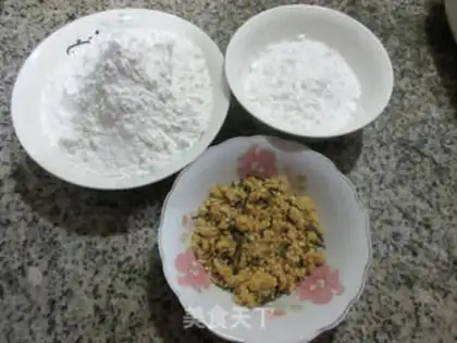 Make The moss sesame pineapple step 0