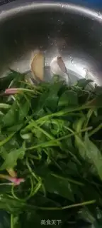 Make Scrambled spinach step 2