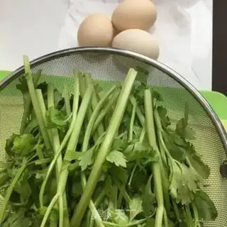 Make Eggs and celery step 0