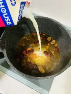 Make A cheesy milk step 4