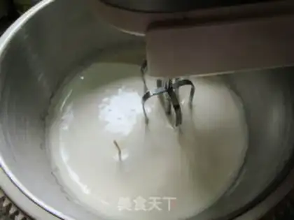 Make Hand grab cake step 1