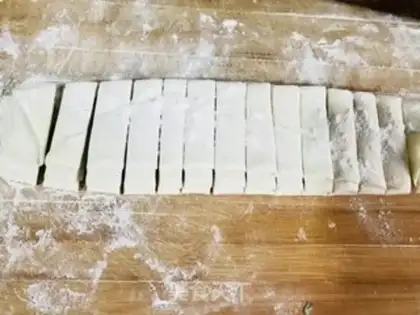Make Oily noodles step 1