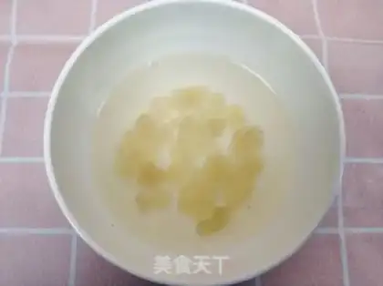 Make Potato peach porridge step 1