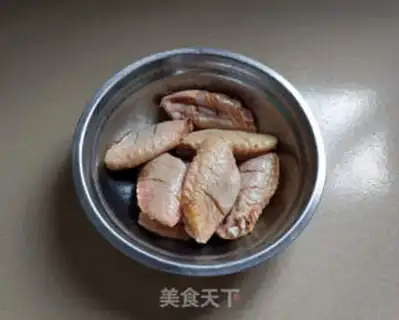 Make Coke chicken wings step 1