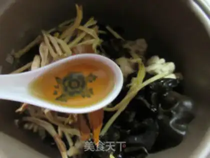Make Black-muck, yellow-eared chicken step 4
