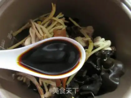 Make Black-muck, yellow-eared chicken step 5