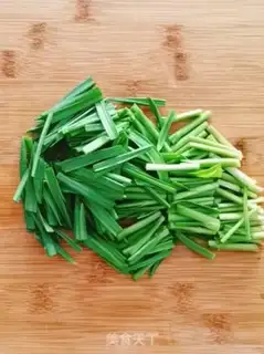 Make Garlic carrots step 0
