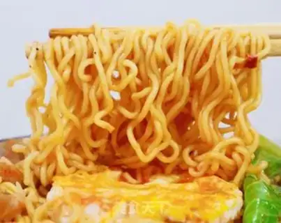 Make Tomato fat noodles step 1