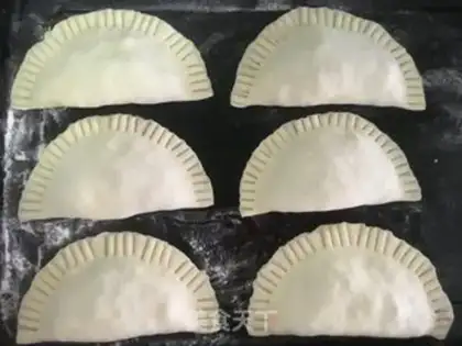 Make Sour eggs box step 8