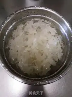 Make The papaya silver ear soup step 0
