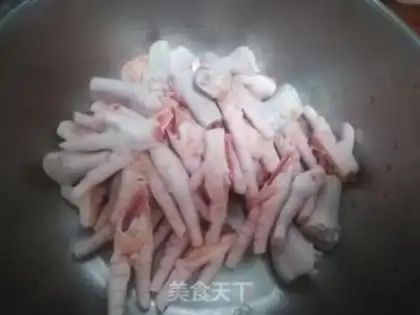 Make Frozen cucumber chicken claws step 0
