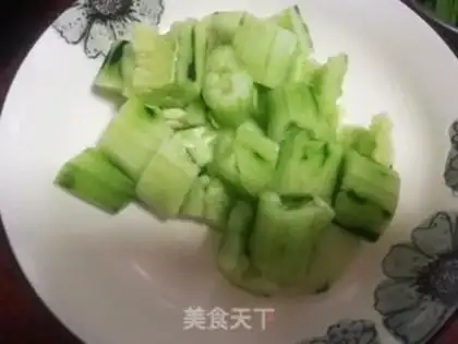 Make Frozen cucumber chicken claws step 3