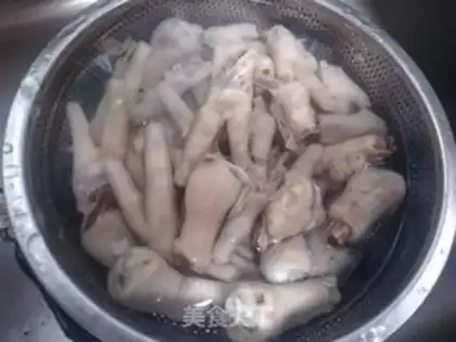 Make Frozen cucumber chicken claws step 4