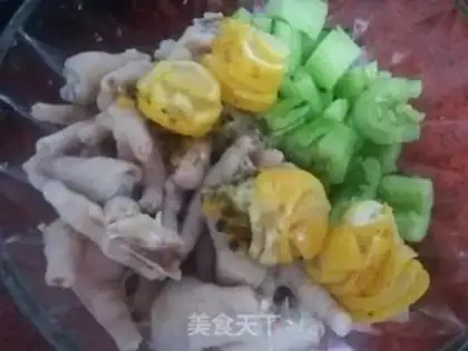 Make Frozen cucumber chicken claws step 5
