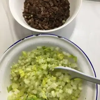 Make Beef celery pie step 0