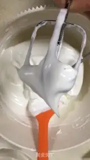 Make Butter strawberry rolls step 7
